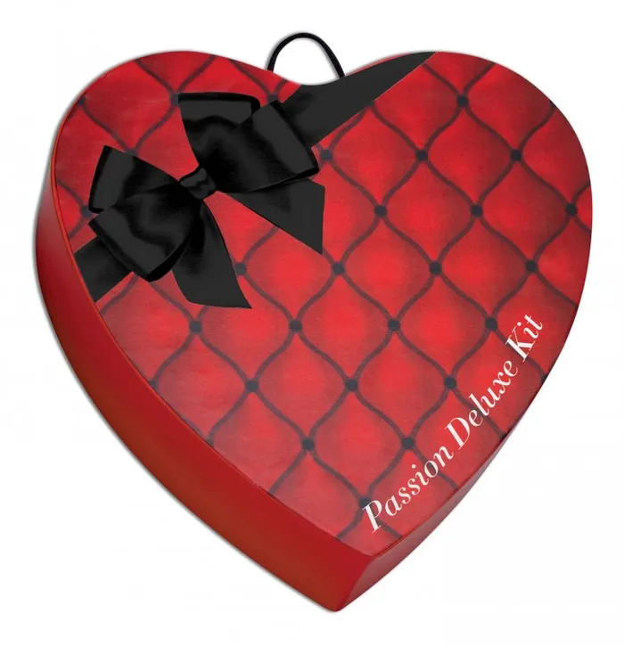 XR Brands Frisky Passion Deluxe Kit | Couples